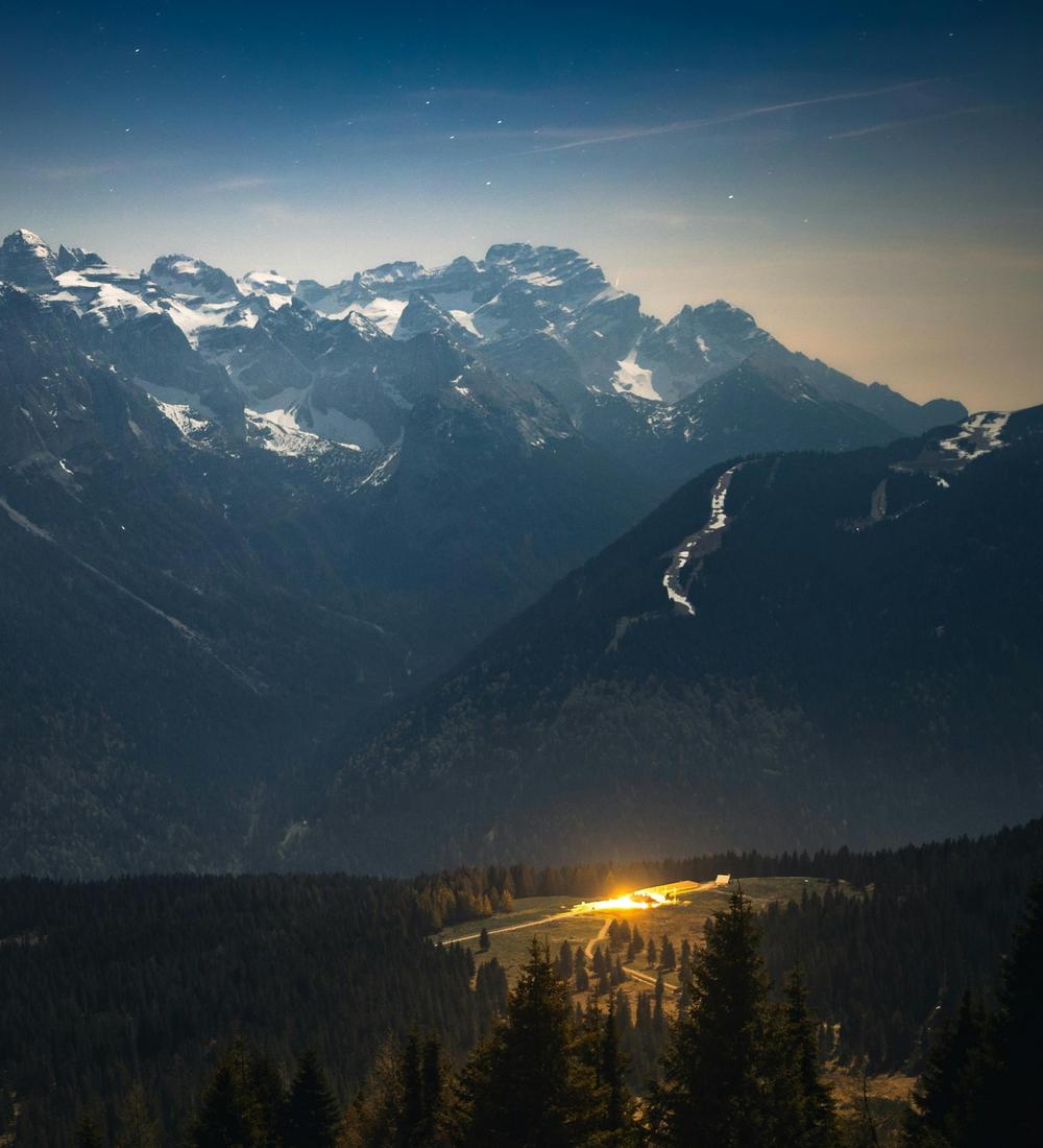 Background for 239 (27 August)