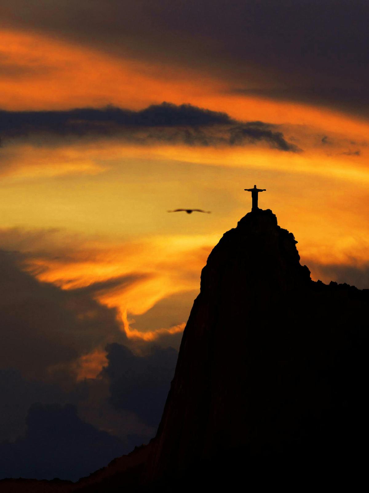 Background for 10 (10 January)