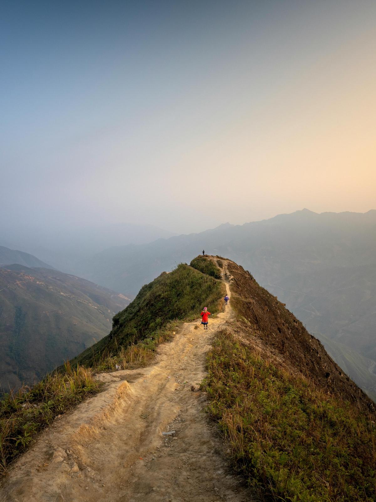 Background for 64 (5 March)