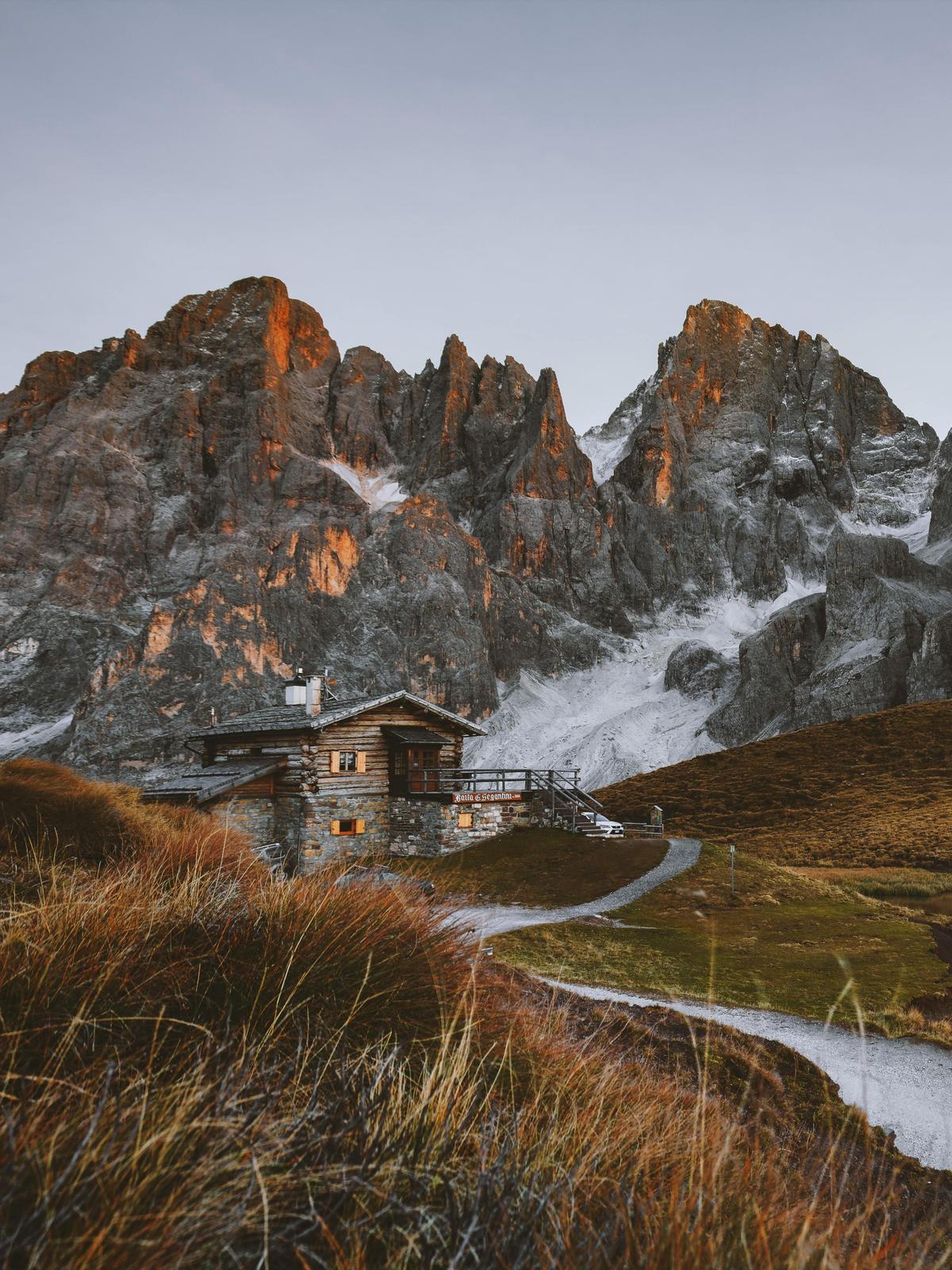 Background for 86 (27 March)