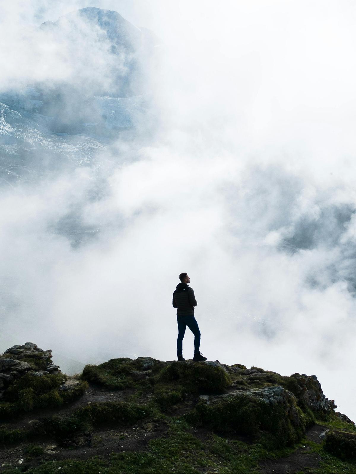 Background for 111 (21 April)