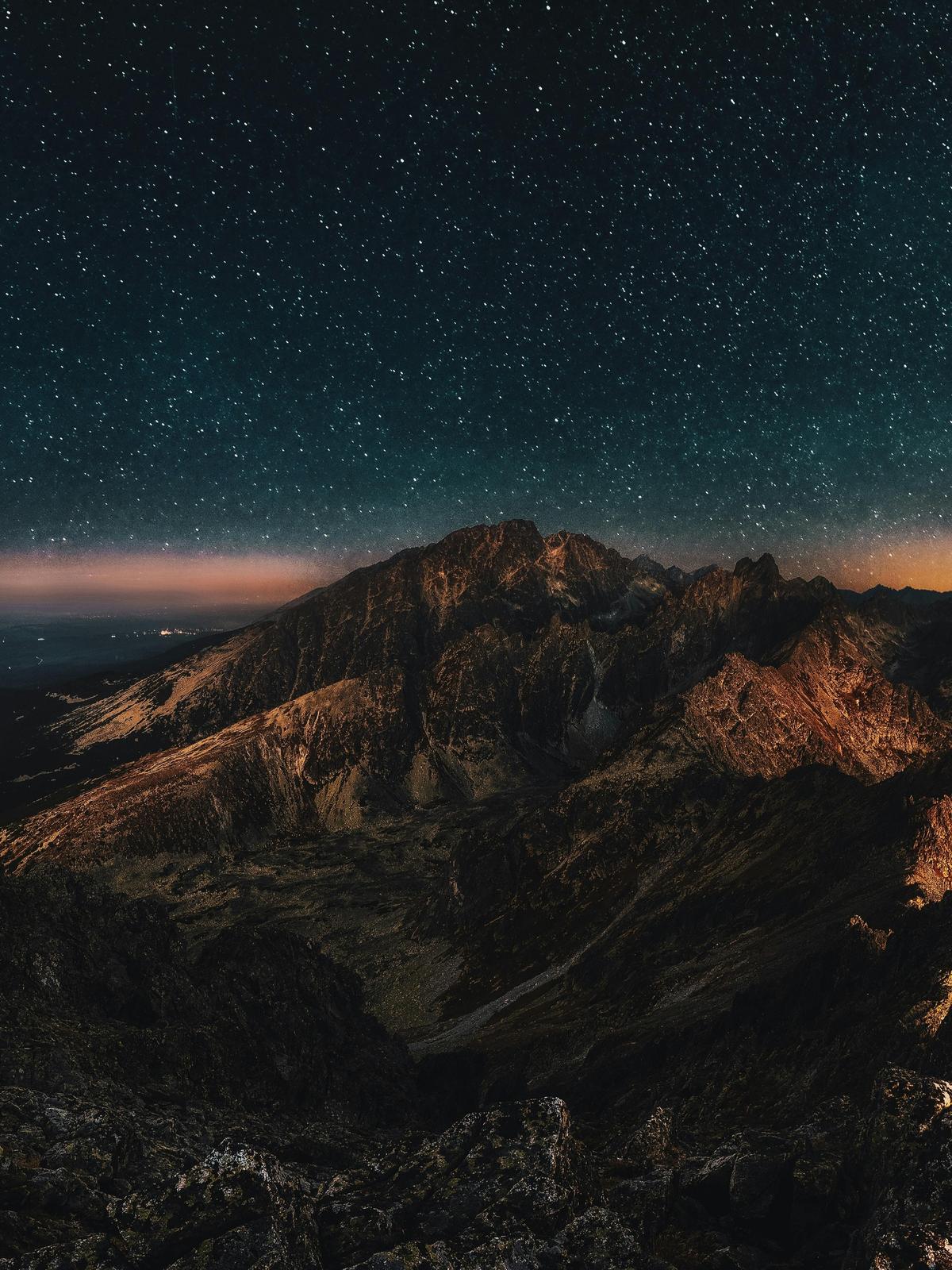 Background for 120 (30 April)