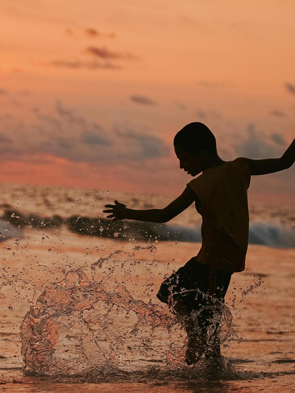 Background for 162 (11 June)