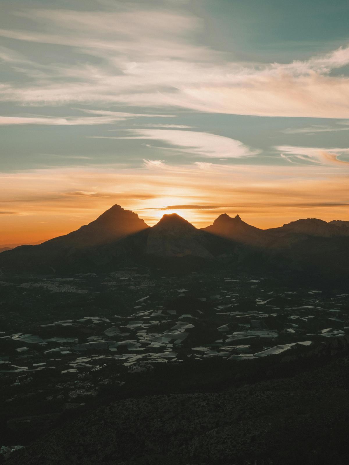 Background for 187 (6 July)