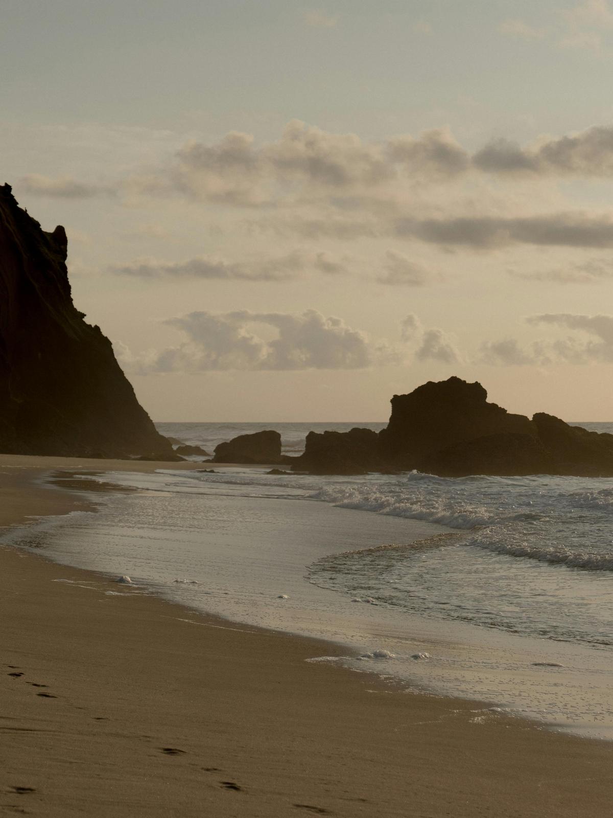 Background for 208 (27 July)