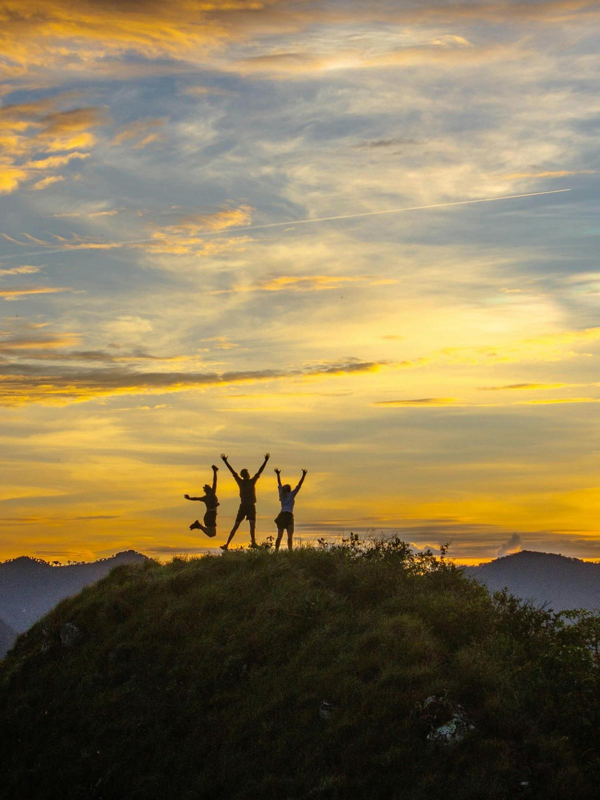 Background for 282 (9 October)