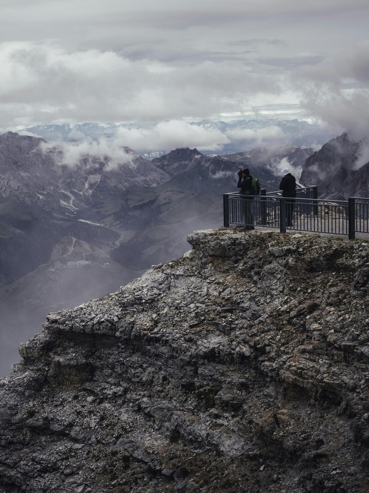 Background for 339 (5 December)